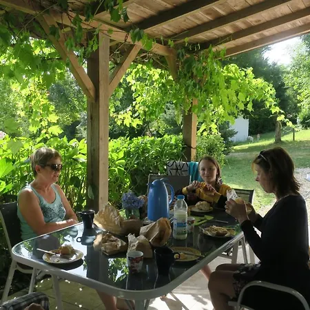 Domaine Le Poteau Hébergement de vacances Castelnau-dʼAuzan